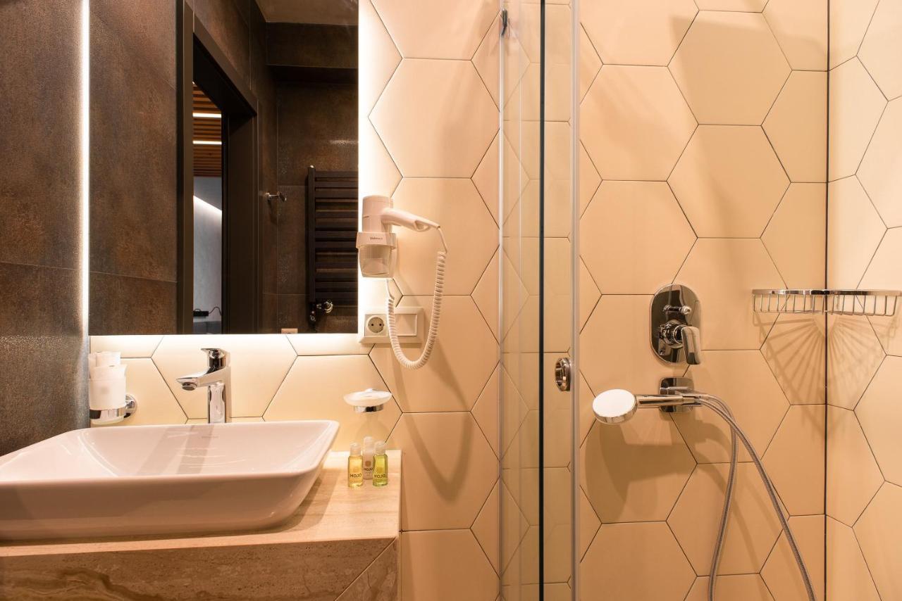 Mojo Boutique Hotel Lutsk Exterior photo
