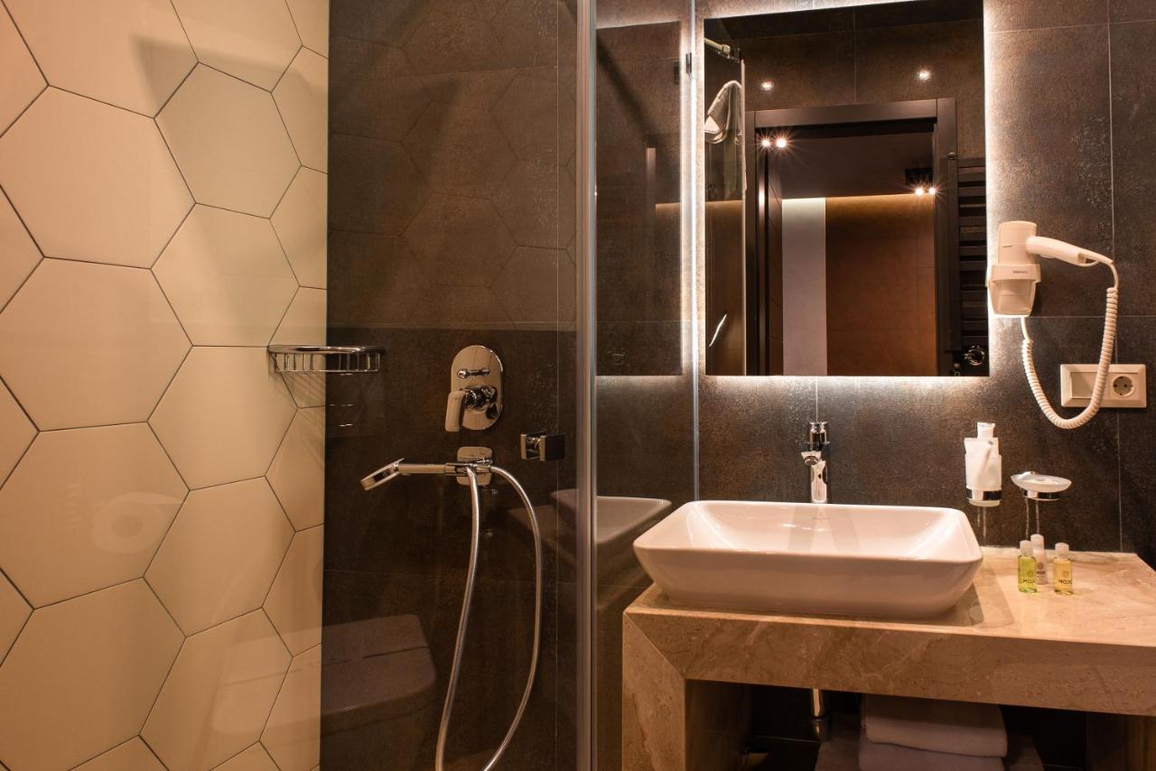 Mojo Boutique Hotel Lutsk Exterior photo