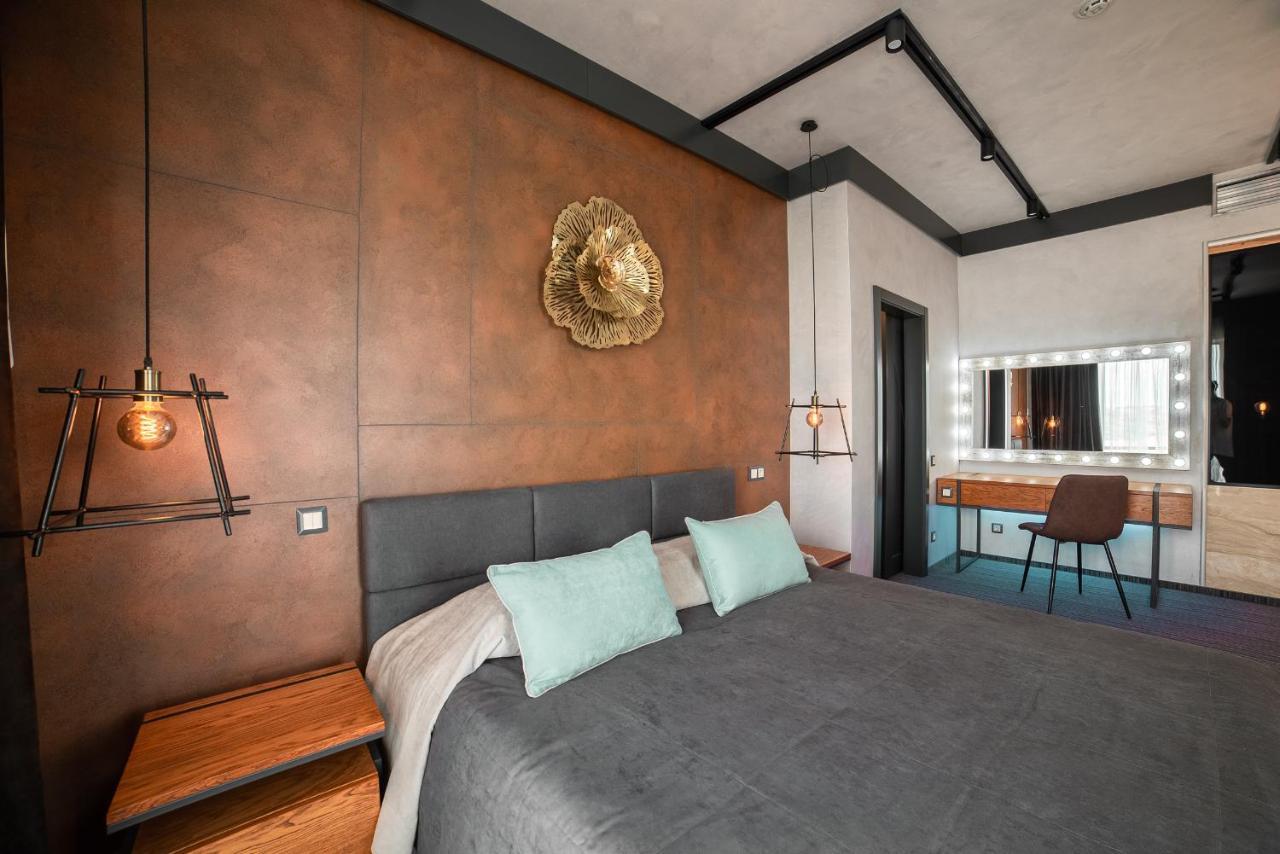 Mojo Boutique Hotel Lutsk Exterior photo